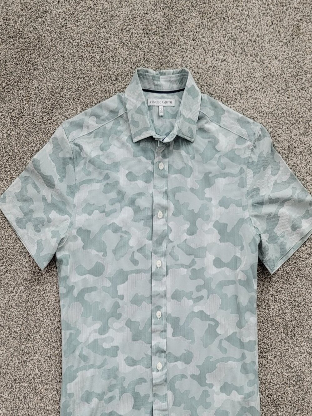 Vince Camuto Camo print Button Down Shirt Small